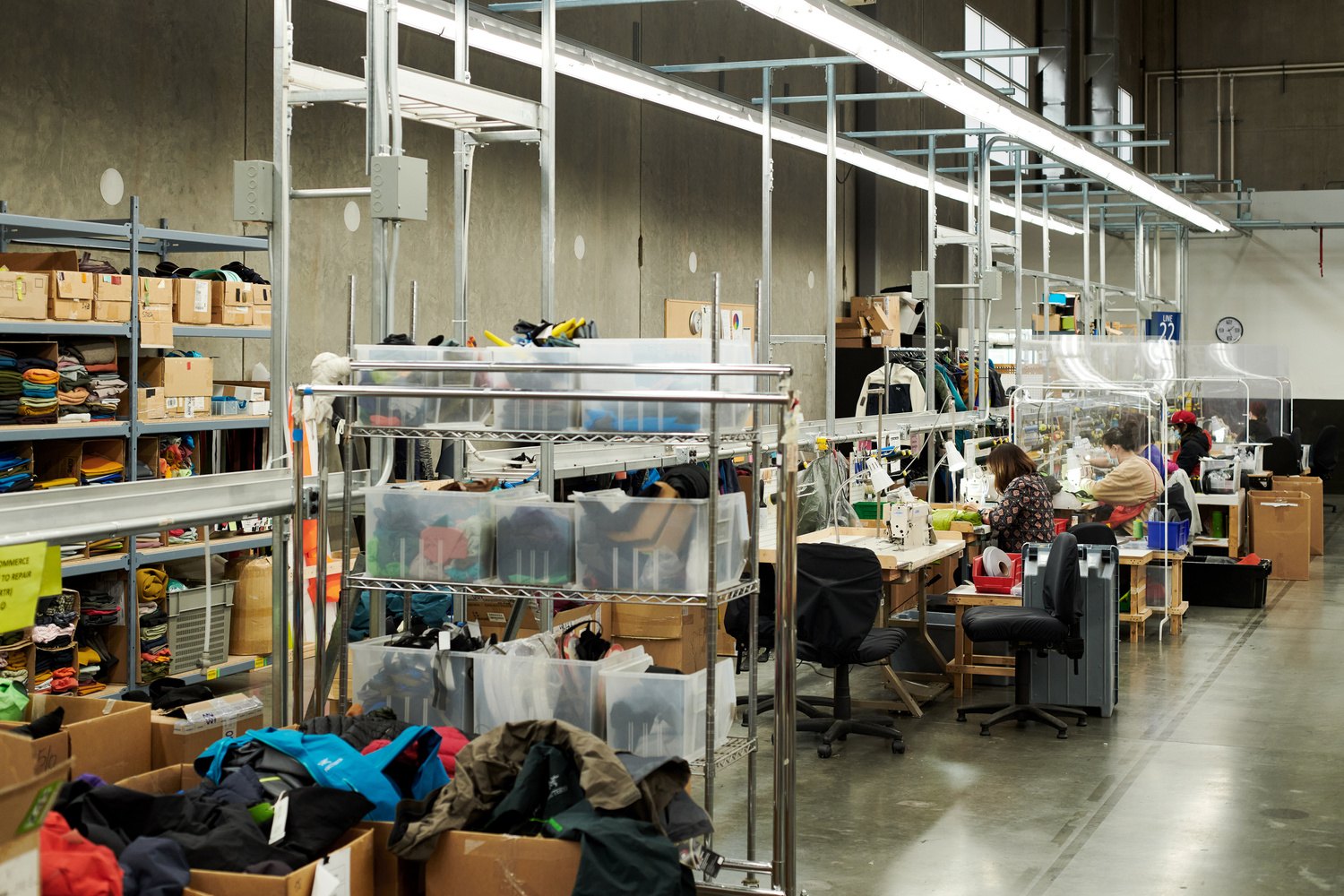 Technical shell workshop floor for GORE-TEX OEM manufacturer buyer review